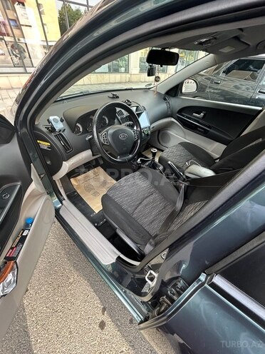 Kia Ceed 2007, 252,000 km - 1.4 l - Mingəçevir