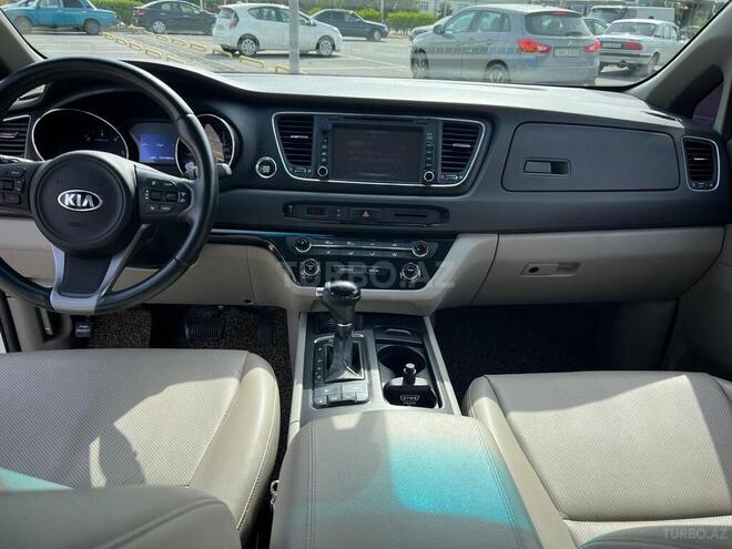 Kia Carnival 2015, 190,000 km - 2.2 l - Bakı