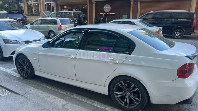 BMW 320-4