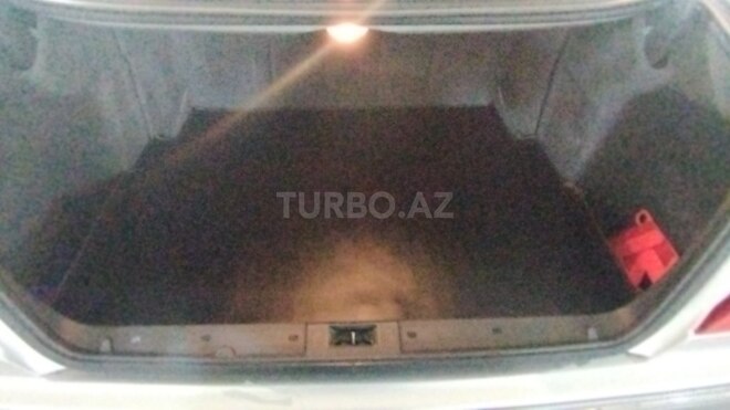 Mercedes E 240 1999, 264,500 km - 2.4 l - Bakı