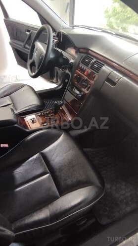 Mercedes E 240 1999, 264,500 km - 2.4 l - Bakı
