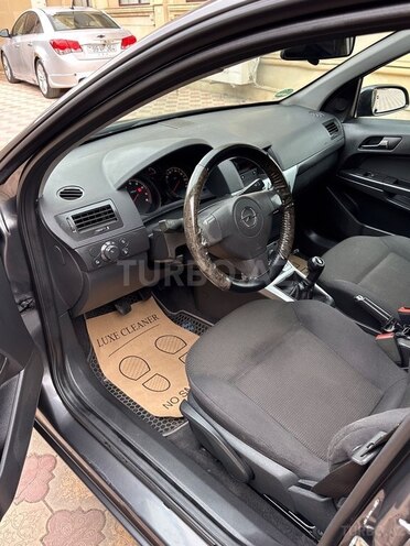 Opel Astra 2009, 260,000 km - 1.4 l - Gəncə
