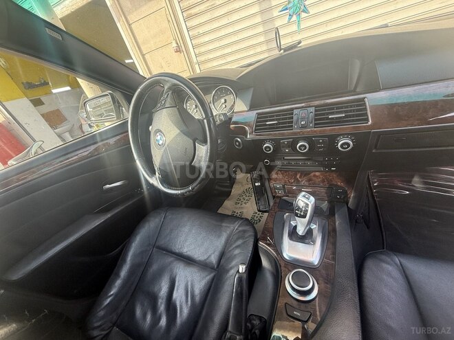 BMW 525 2007, 211,000 km - 2.5 л - Bakı