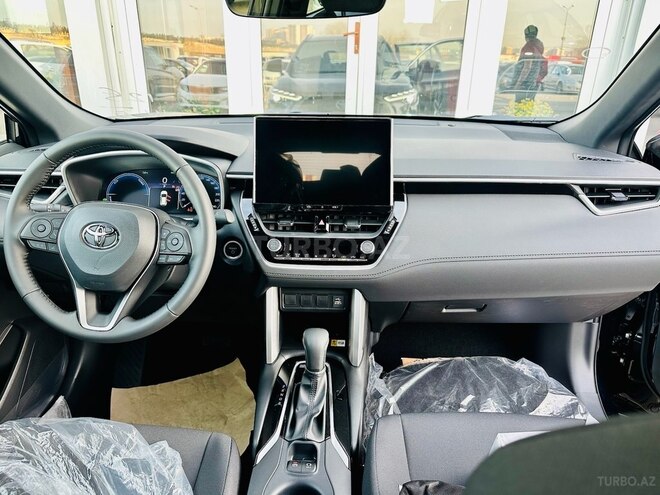 Toyota Corolla Cross 2025, 0 km - 2.0 l - Bakı