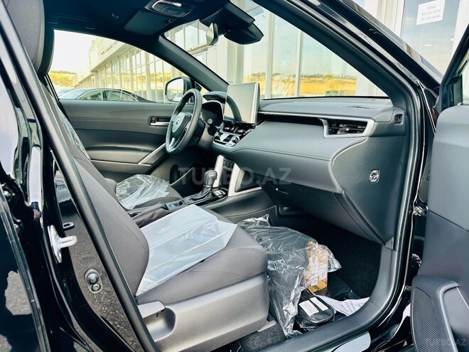 Toyota Corolla Cross 2025, 0 km - 2.0 l - Bakı