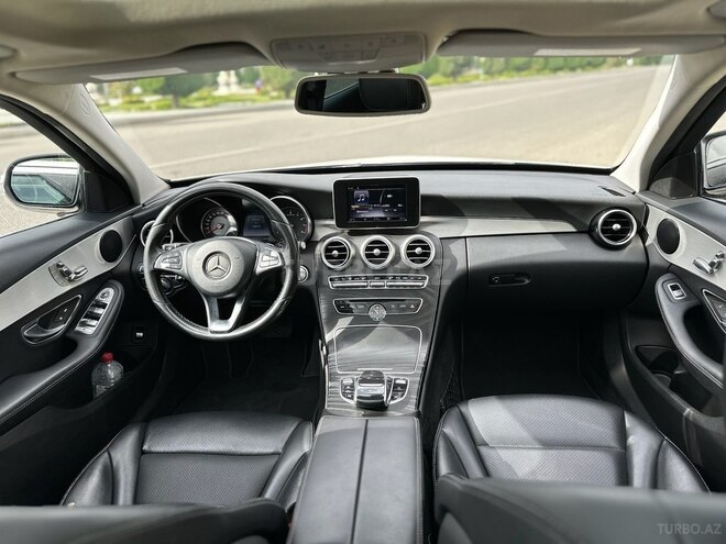 Mercedes C 300-16