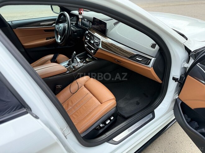 BMW 530 2019, 190,000 km - 2.0 л - Tovuz