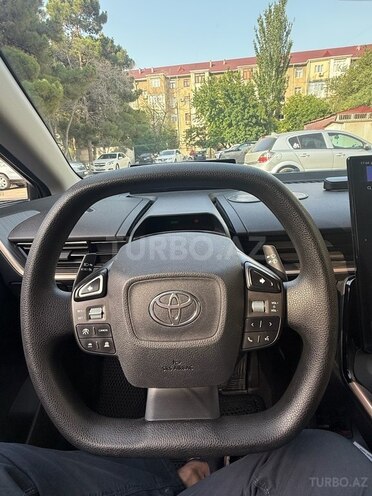 Toyota bZ3 2023, 19,000 km - 1.5 l - Bakı