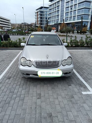 Mercedes C 200 2000, 287,480 km - 2.0 l - Bakı