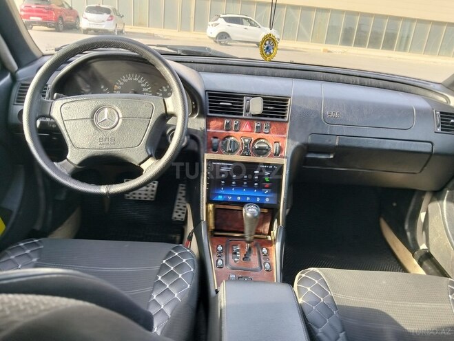Mercedes C 200 2000, 270,000 km - 2.0 l - Bakı