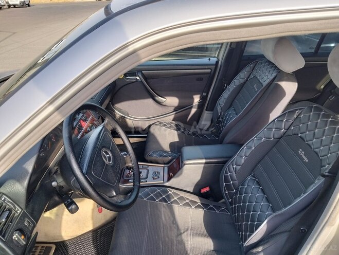 Mercedes C 200 2000, 270,000 km - 2.0 l - Bakı