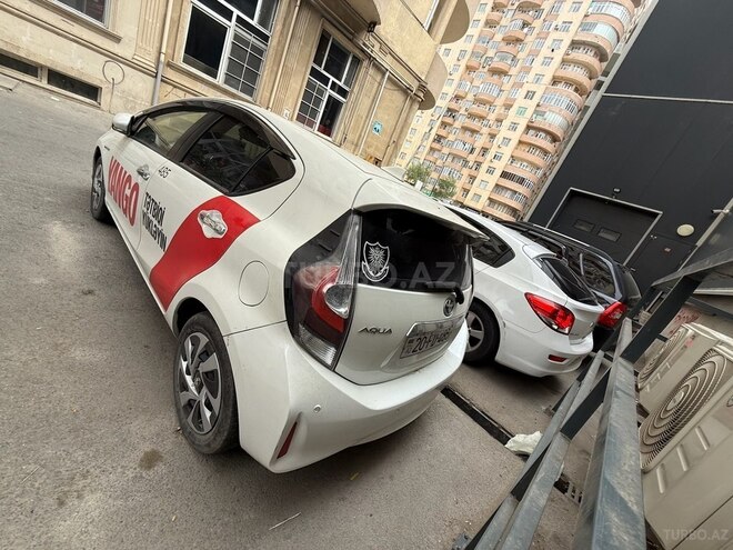 Toyota Aqua 2019, 62,000 km - 1.5 л - Bakı