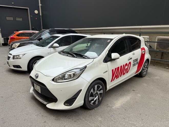 Toyota Aqua 2019, 62,000 km - 1.5 л - Bakı