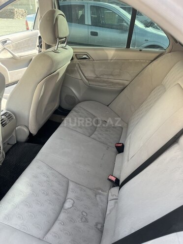 Mercedes C 200 2002, 288,000 km - 2.0 l - Bakı