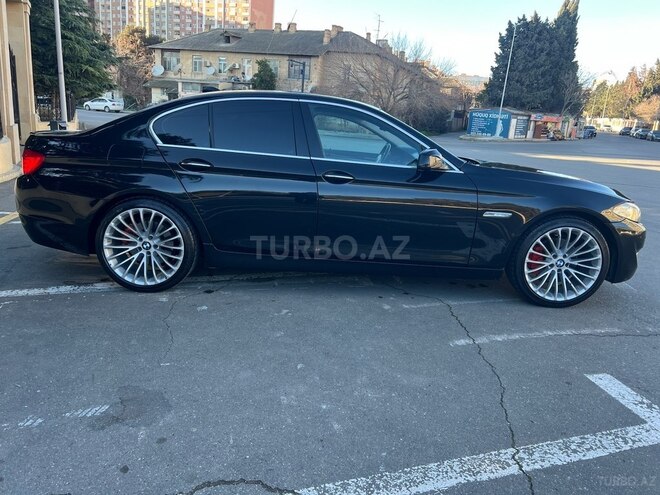 BMW 528 2013, 243,000 km - 2.0 l - Bakı