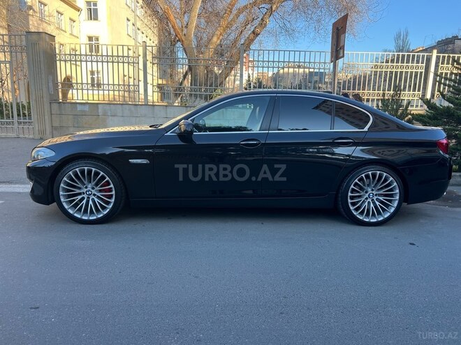 BMW 528 2013, 243,000 km - 2.0 l - Bakı