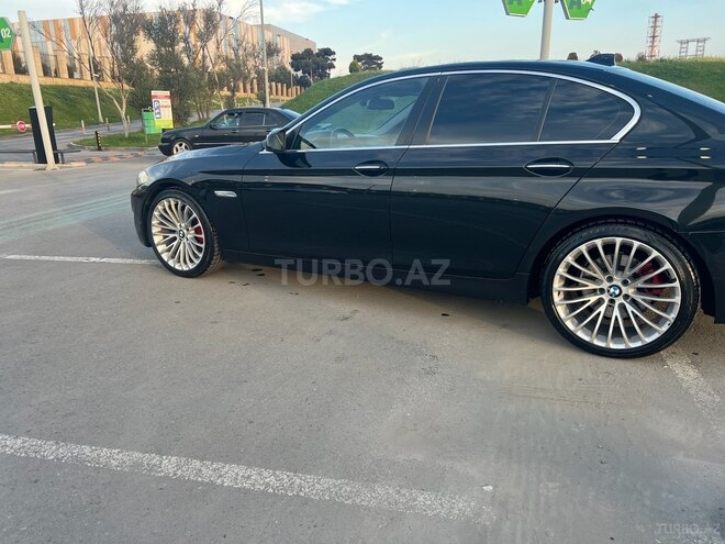 BMW 528 2013, 243,000 km - 2.0 l - Bakı