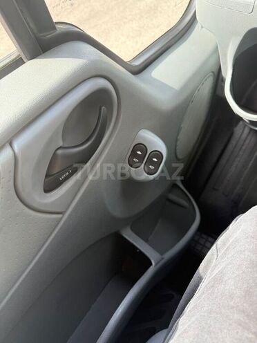 Ford Transit-6
