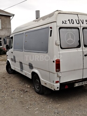 Mercedes 208 D 1990, 996,345 km - 2.0 l - Lənkəran