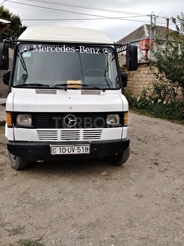 Mercedes 208 D 1990, 996,345 km - 2.0 l - Lənkəran