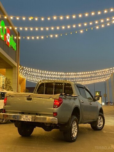 Mitsubishi L200 2008, 343,000 km - 2.5 l - Bakı