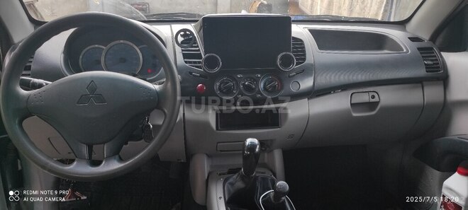 Mitsubishi L200 2008, 343,000 km - 2.5 l - Bakı