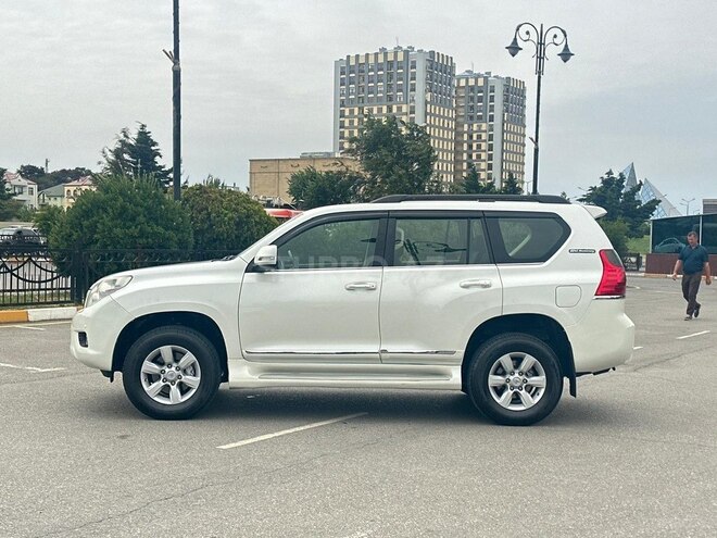 Toyota Land Cruiser Prado 2012, 152,000 km - 2.7 л - Biləsuvar