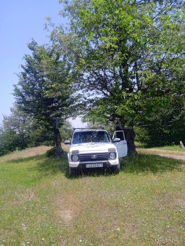LADA (VAZ) Niva 1982, 123,550 km - 1.6 l - Lerik