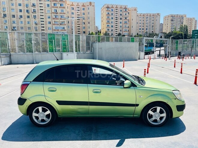 Kia Rio 2005, 450,000 km - 1.5 l - Bakı