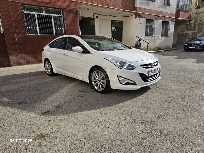 Hyundai i40 2013, 137,000 km - 2.0 l - Bakı