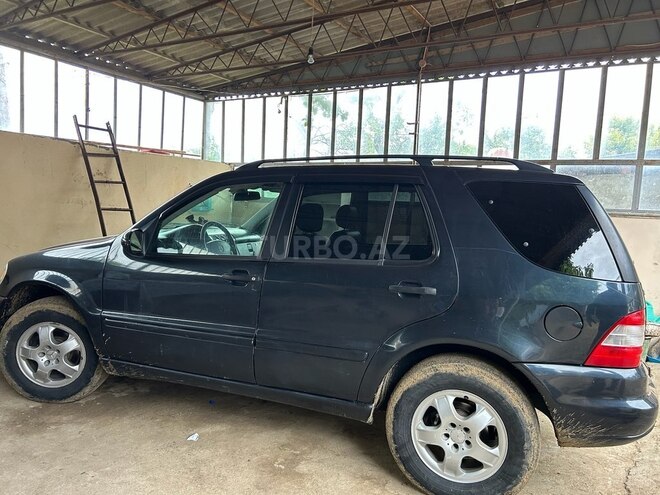Mercedes ML 320 2002, 264,000 km - 3.2 l - Gədəbəy