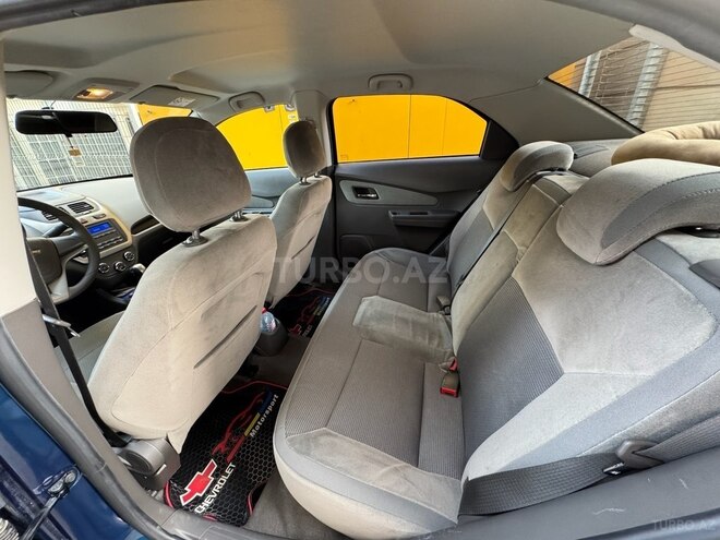 Chevrolet Cobalt-11