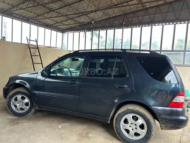 Mercedes ML 320 2002, 264,000 km - 3.2 l - Gədəbəy