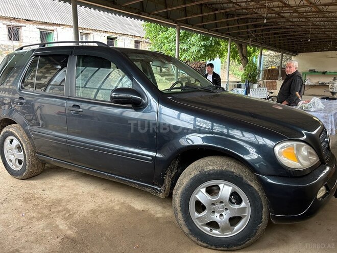 Mercedes ML 320 2002, 264,000 km - 3.2 l - Gədəbəy