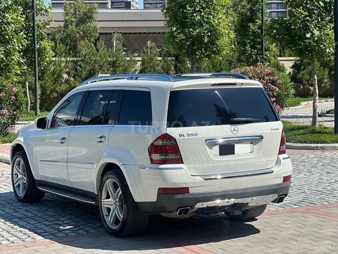 Mercedes GL 550-5