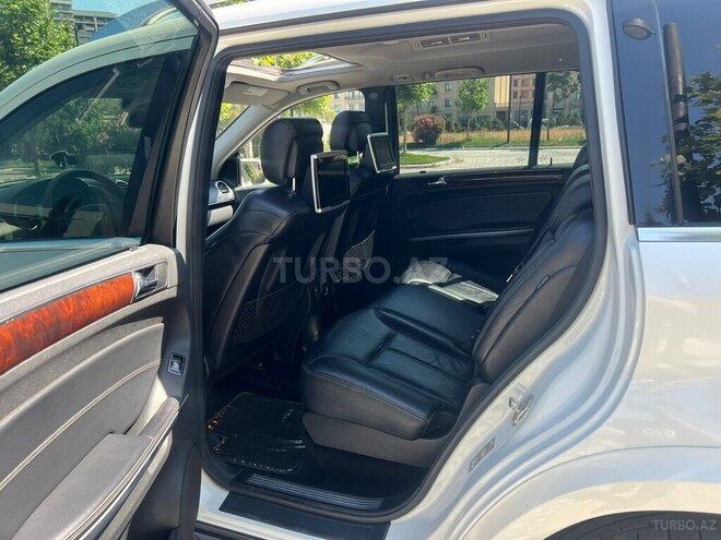 Mercedes GL 550-8
