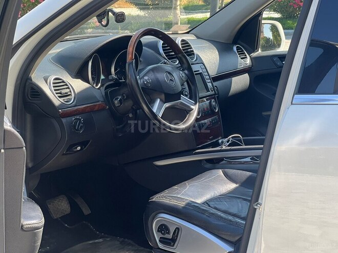 Mercedes GL 550-7