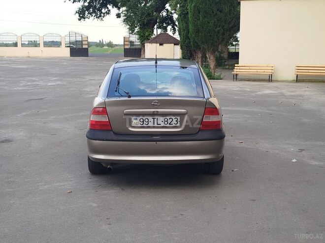 Opel Vectra 1996, 123,548 km - 1.8 l - Bərdə