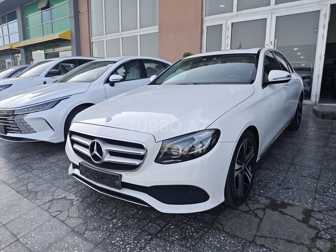 Mercedes E 220 d-2
