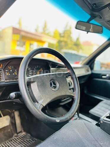 Mercedes 190 1992, 297,643 km - 2.0 л - Bakı