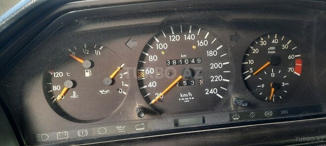 Mercedes E 220 1995, 381,049 km - 2.2 l - Bakı