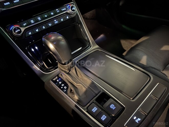 Hyundai Grandeur-16
