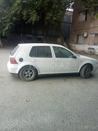 Volkswagen Golf 1999, 232,456 km - 2.0 l - Mingəçevir