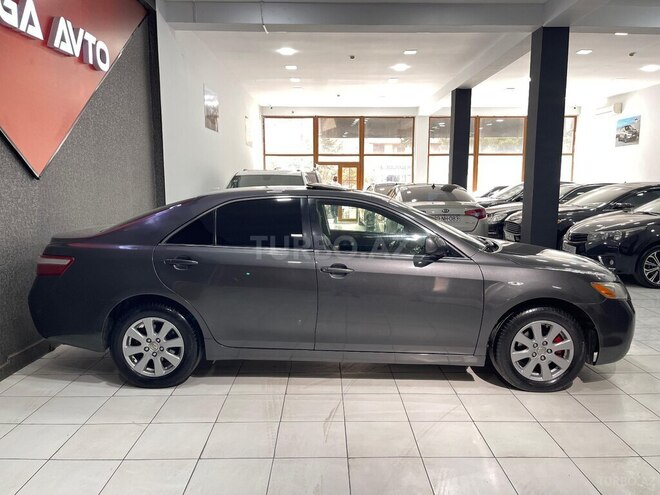 Toyota Camry-4