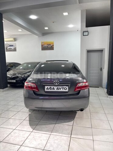 Toyota Camry-8