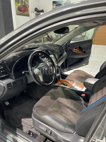 Toyota Camry-10