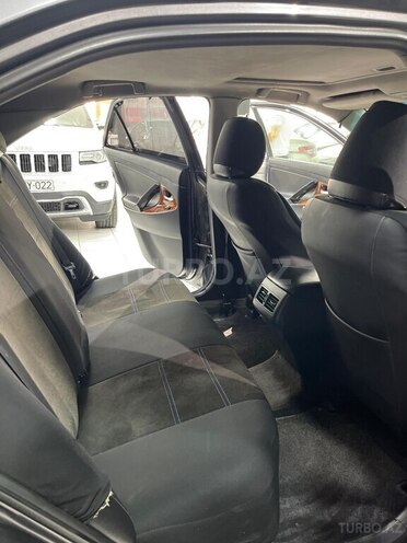 Toyota Camry-11