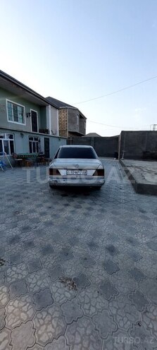 Mercedes E 250 1991, 394,000 km - 2.5 l - Bakı