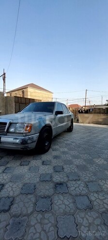 Mercedes E 250 1991, 394,000 km - 2.5 l - Bakı