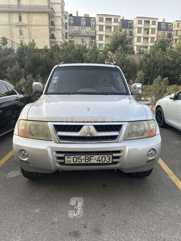 Mitsubishi Pajero 2003, 233,000 km - 3.0 l - Bakı
